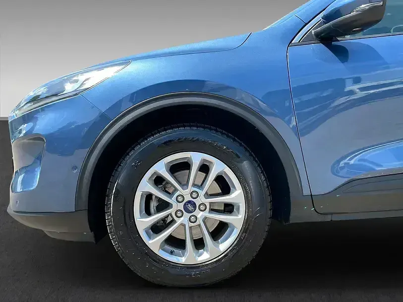 Gebraucht Ford Kuga Titanium 190 PS (139 kW) 2022 Blau SUV