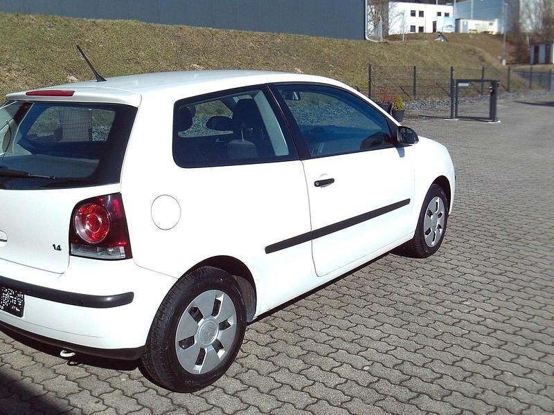 Gebraucht VW Polo Trendline 80 PS (58 kW) 2009 Weiß Kleinwagen