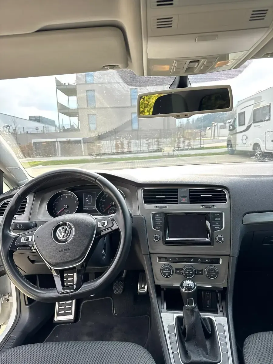 Gebraucht VW Golf VII 140 PS (102 kW) 2013 Weiß Limousine