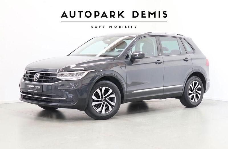 Gebraucht VW Tiguan Active 150 PS (110 kW) 2022 Grau SUV