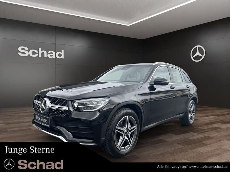 Metalliclack obsidianschwarz Gebraucht 2022 Mercedes GLC200 AMG SUV | 41.450 € (Superpreis) - Bild 1/4