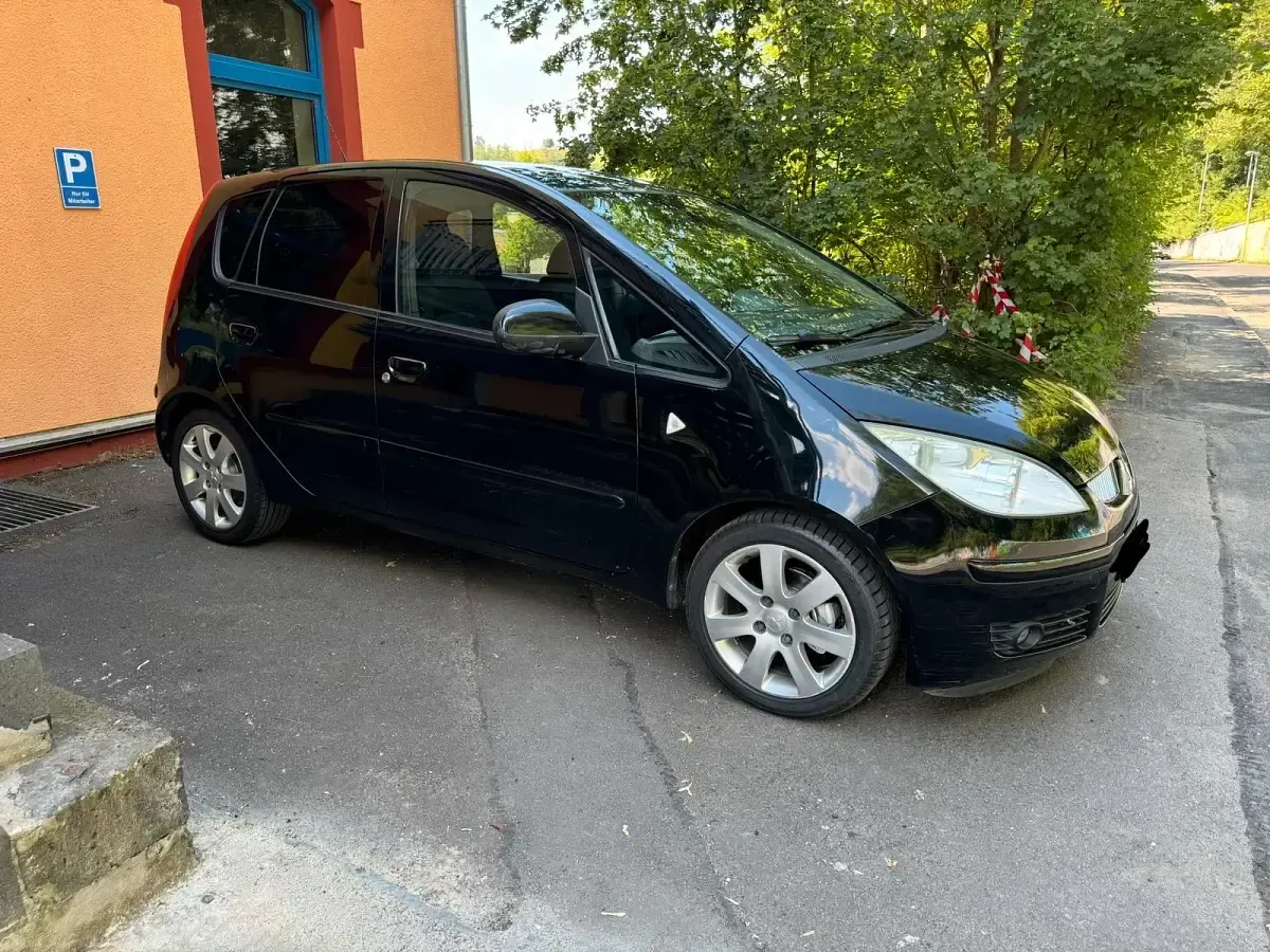 Gebraucht Mitsubishi Colt 75 PS (55 kW) 2006 Schwarz Kleinwagen