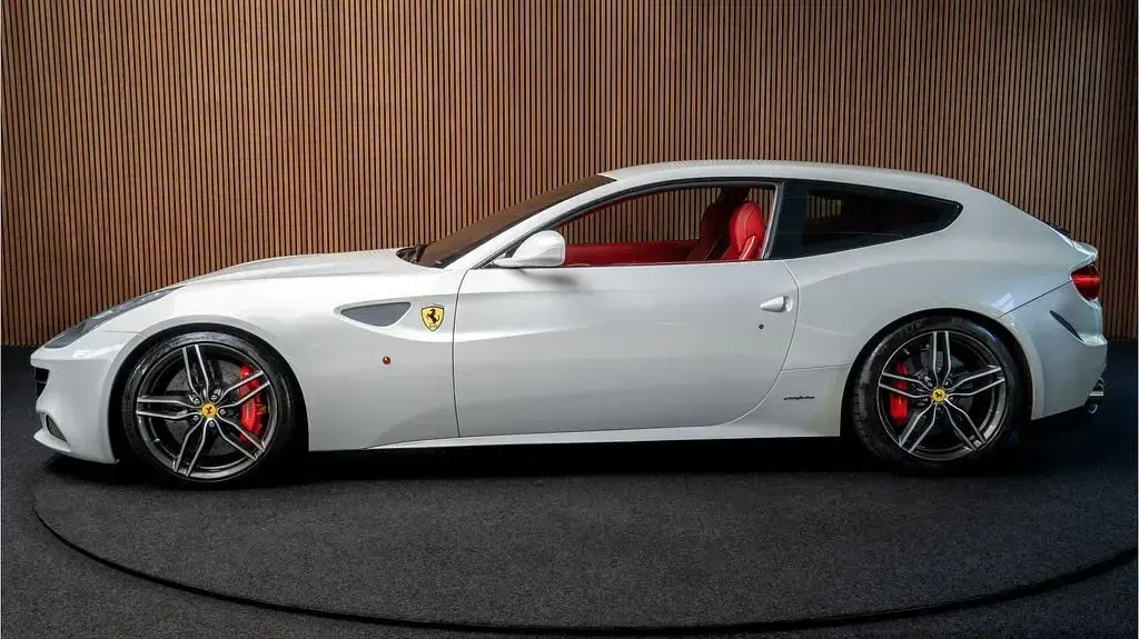 Gebraucht Ferrari FF 661 PS (486 kW) 2012 Weiß Kombi