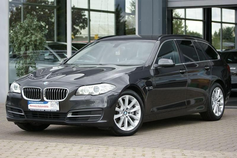 Grau Gebraucht 2017 BMW 518 Sport Line Kombi | 19.900 € (Teuer) - Bild 1/4