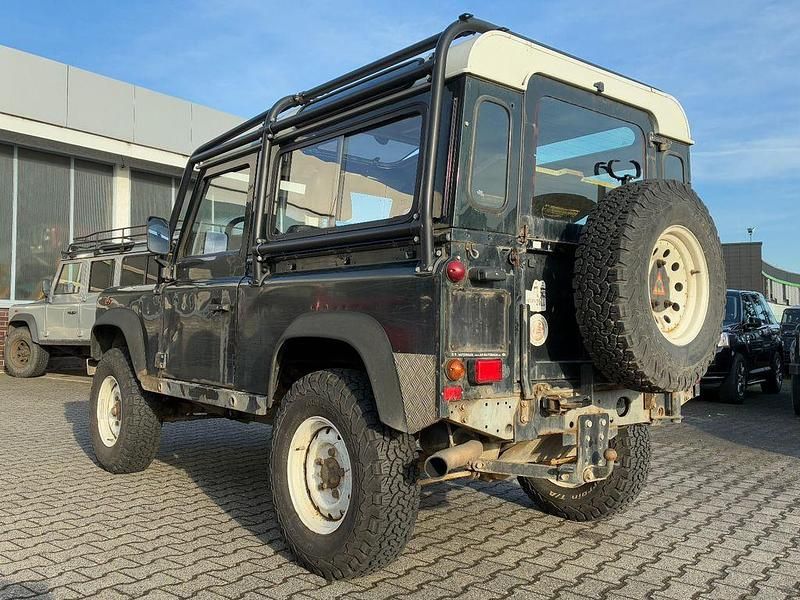 Gebraucht Land Rover Defender 122 PS (89 kW) 1998 Grün SUV