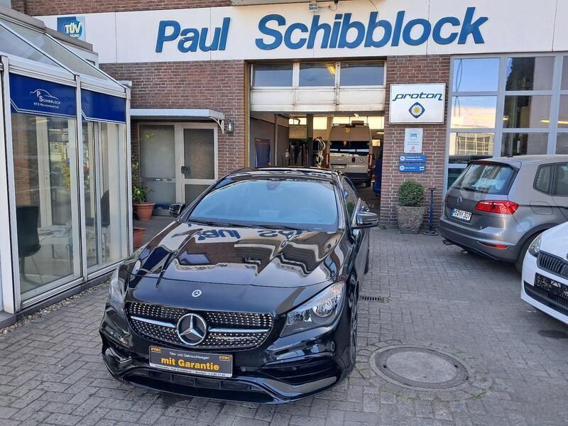 Nachtschwarz unilack Gebraucht 2018 Mercedes CLA250 AMG line Limousine | 24.990 € - Bild 1/4