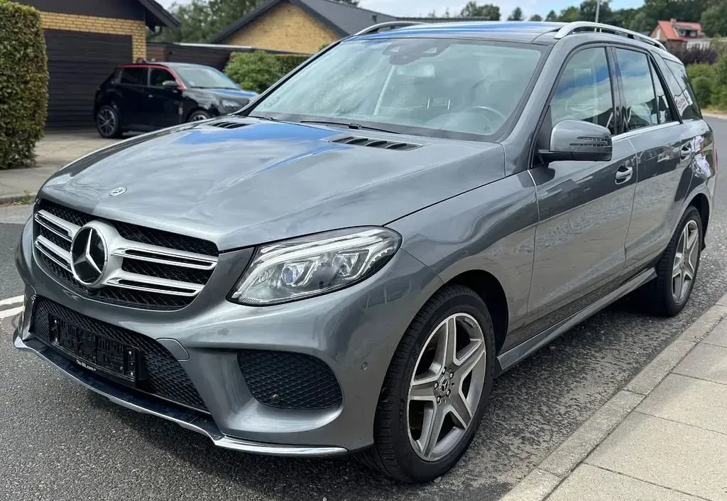 Gebraucht Mercedes GLE400 AMG line 333 PS (244 kW) 2018 Grau SUV
