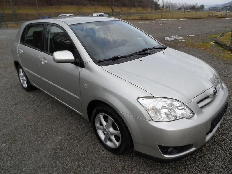 Gebraucht Toyota Corolla Luna 97 PS (71 kW) 2005 Silber Limousine