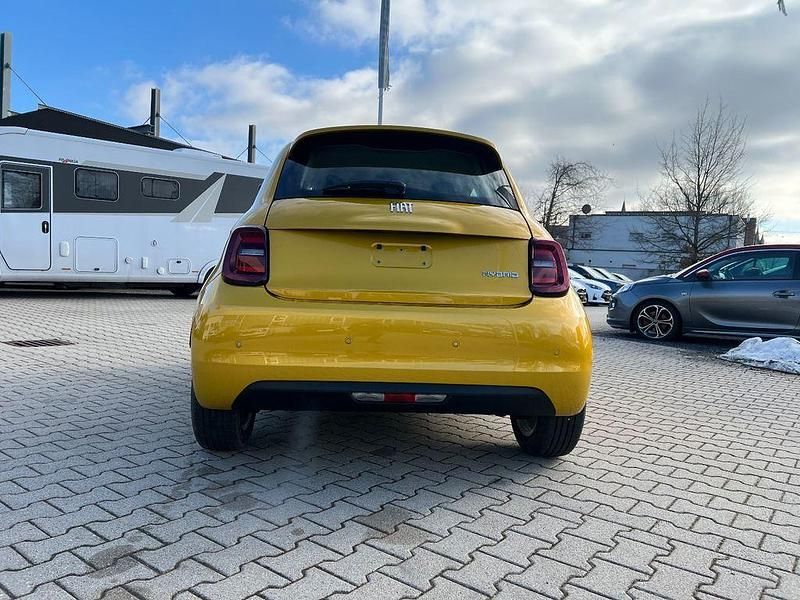 Neu Fiat 500 Icon 65 PS (47 kW) 2026 Sun of italy gelb metallic Kleinwagen