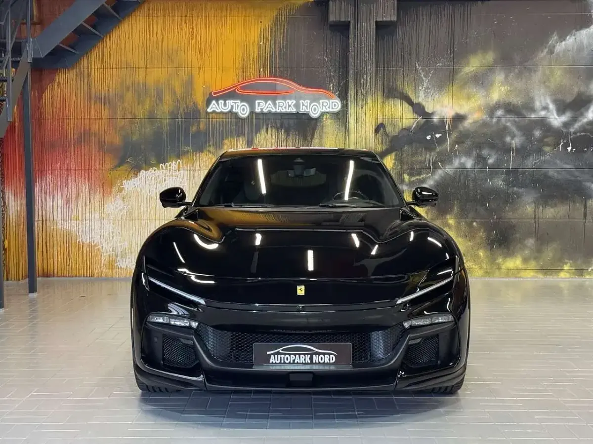Neu Ferrari Purosangue 725 PS (533 kW) 2026 Nero SUV