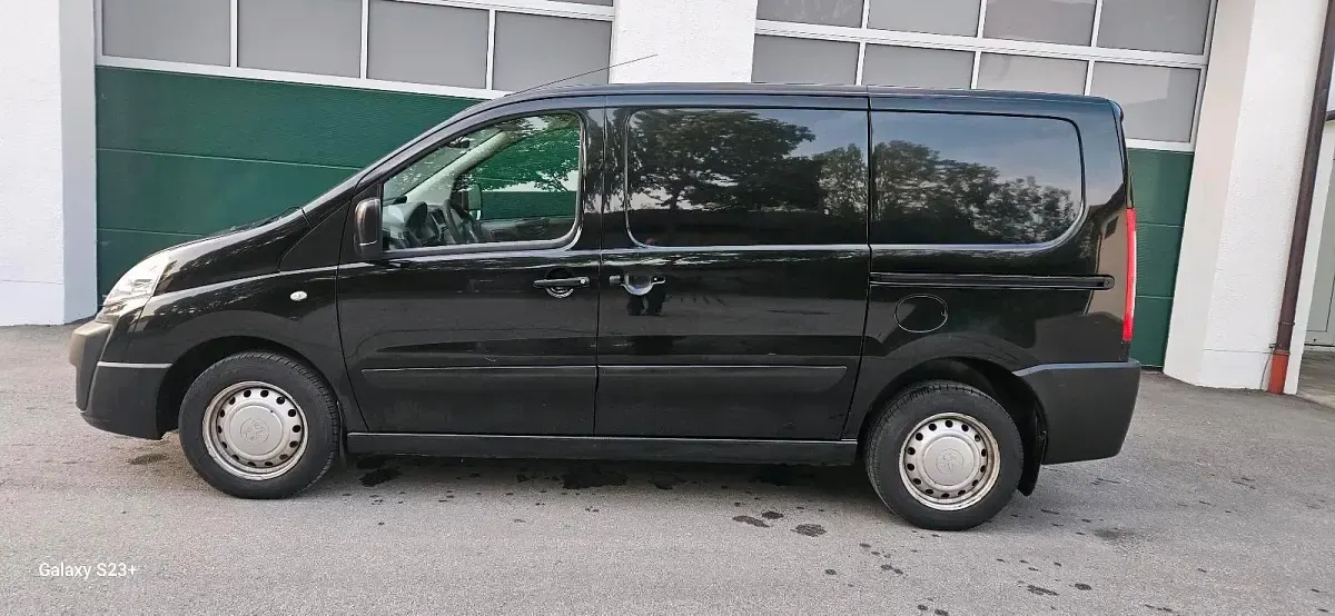 Gebraucht Peugeot Expert 90 PS (66 kW) 2012 Schwarz Van