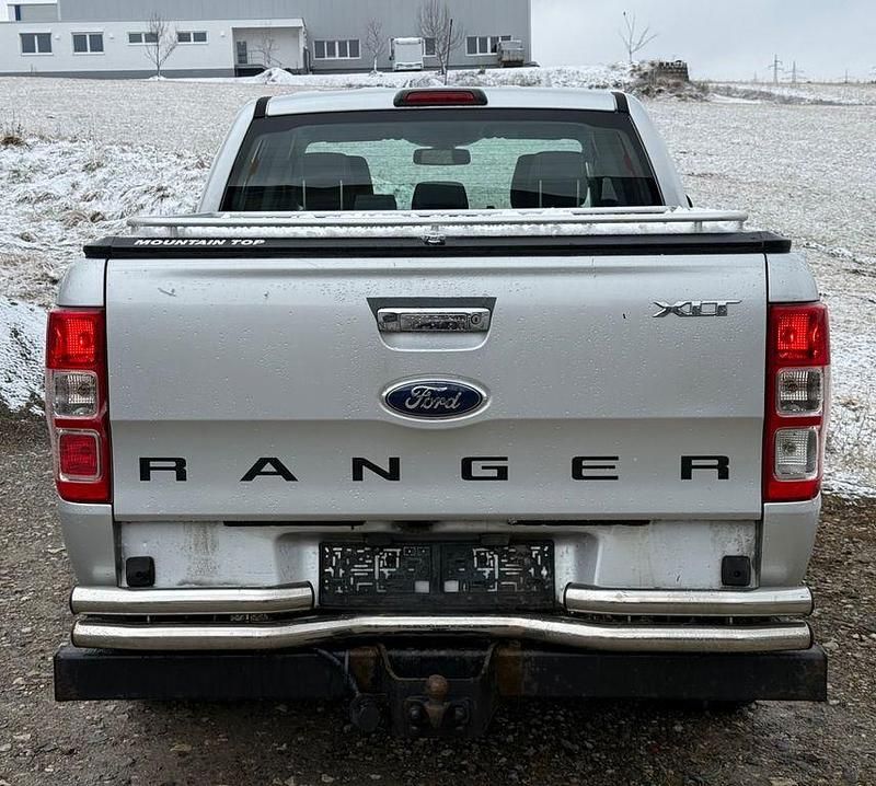 Gebraucht Ford Ranger XLT 150 PS (110 kW) 2014 Silber Abholung