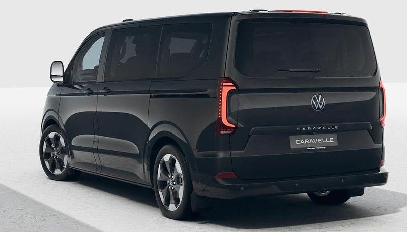 Neu VW T7 Style 150 PS (110 kW) 2026 Schwarz Van