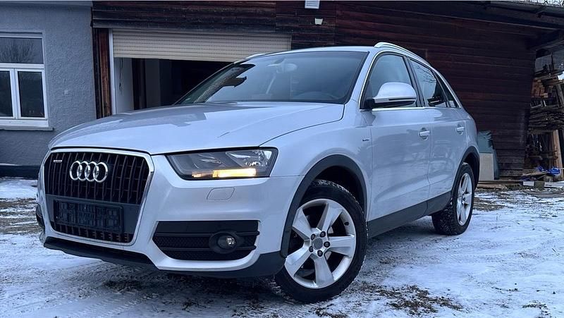 Silber Gebraucht 2012 Audi Q3 SUV | 12.999 € (Guter Preis) - Bild 1/4