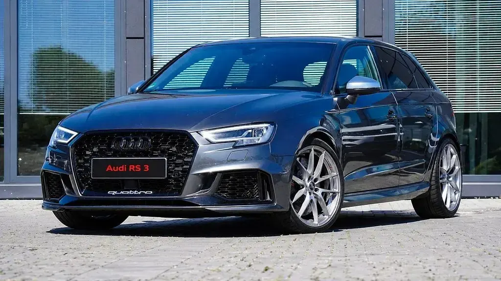 Gebraucht Audi RS3 Sport 400 PS (294 kW) 2019 Grau Limousine