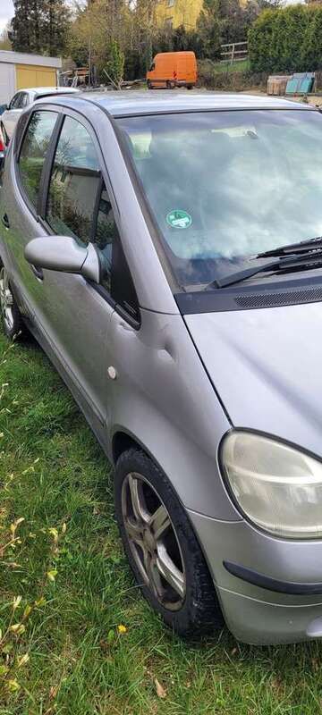 Silber Gebraucht 1999 Mercedes A160 Avantgarde Limousine | 500 € (Superpreis) - Bild 1/4