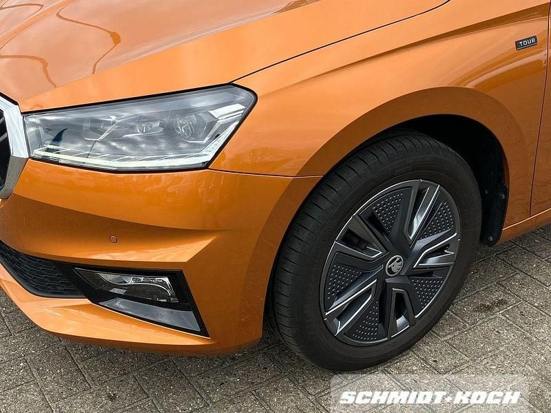 Gebraucht Skoda Fabia Tour 95 PS (69 kW) 2025 Phoenixorange metallic Kleinwagen