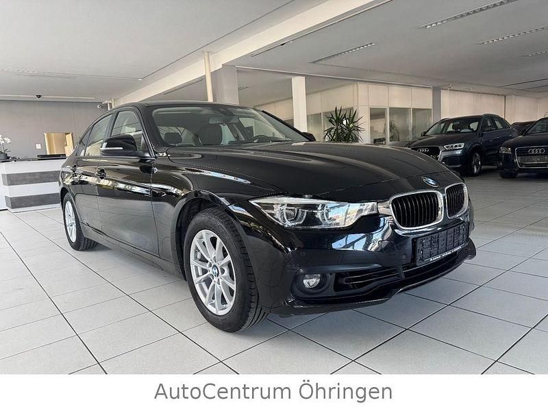 Gebraucht BMW 318 Advantage 136 PS (100 kW) 2018 Schwarz Limousine
