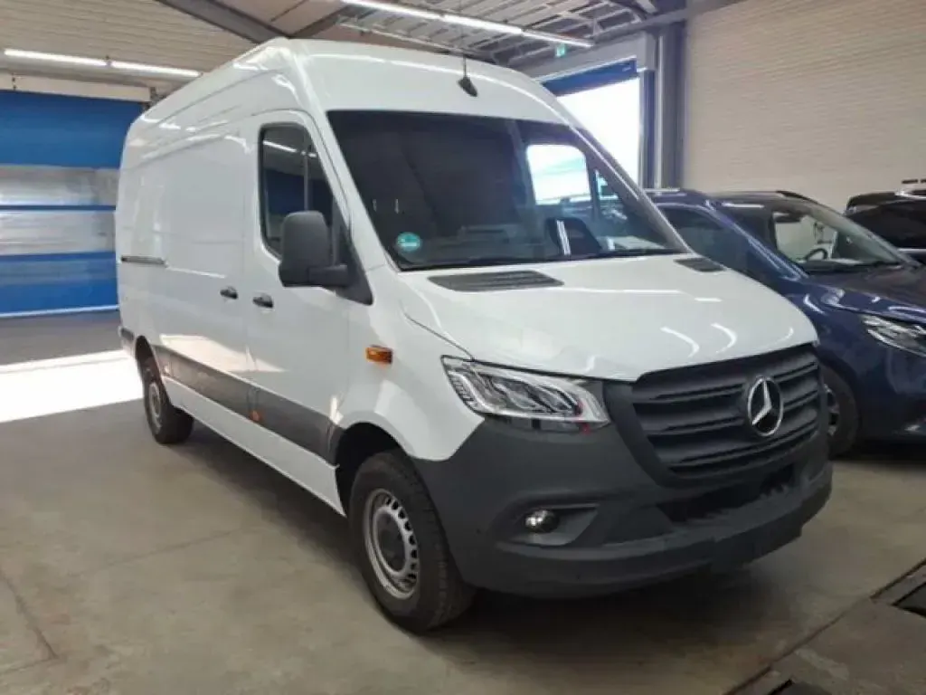 Occasion Mercedes Sprinter 170 ch (125 kW) 2024 Blanc Van