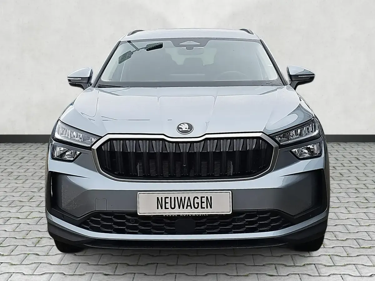 Neu Skoda Kodiaq Selection 150 PS (110 kW) 2026 Smokey diamondsilber metallic SUV
