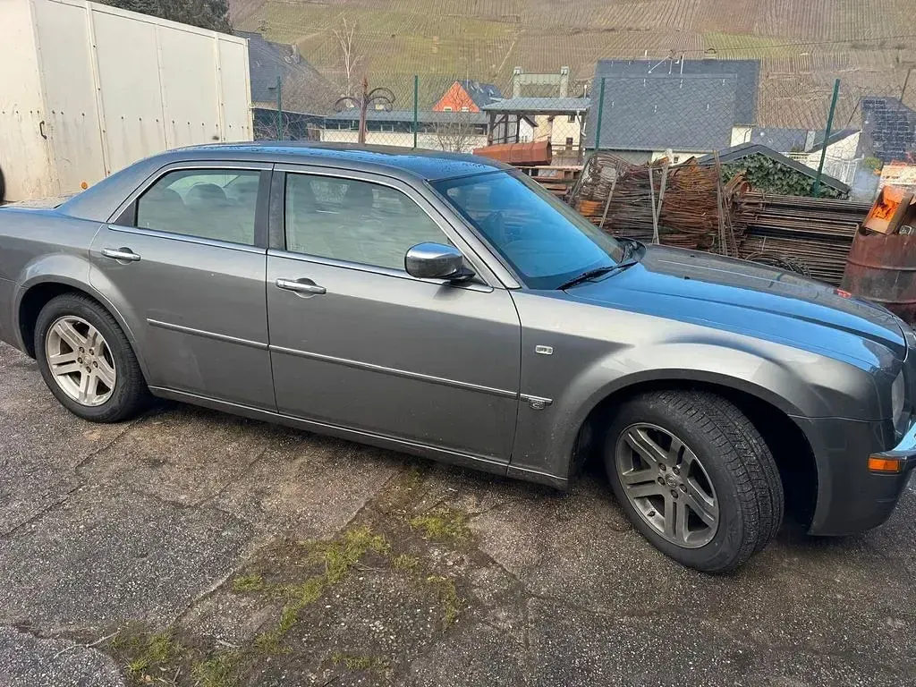 Gebraucht Chrysler 300C 218 PS (160 kW) 2006 Grau Limousine