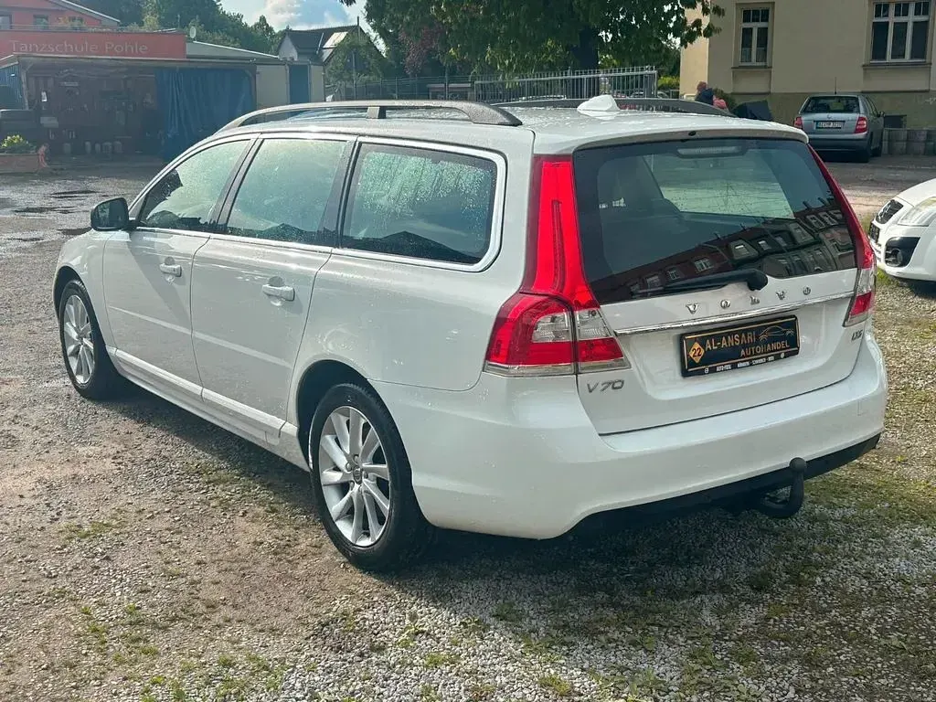 Gebraucht Volvo V70 Standard 150 PS (110 kW) 2015 Weiß Kombi
