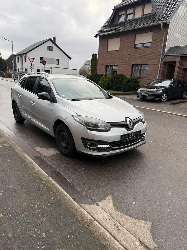 Gebraucht Renault Mégane GrandTour LIMITED 110 PS (80 kW) 2016 Grau Kombi