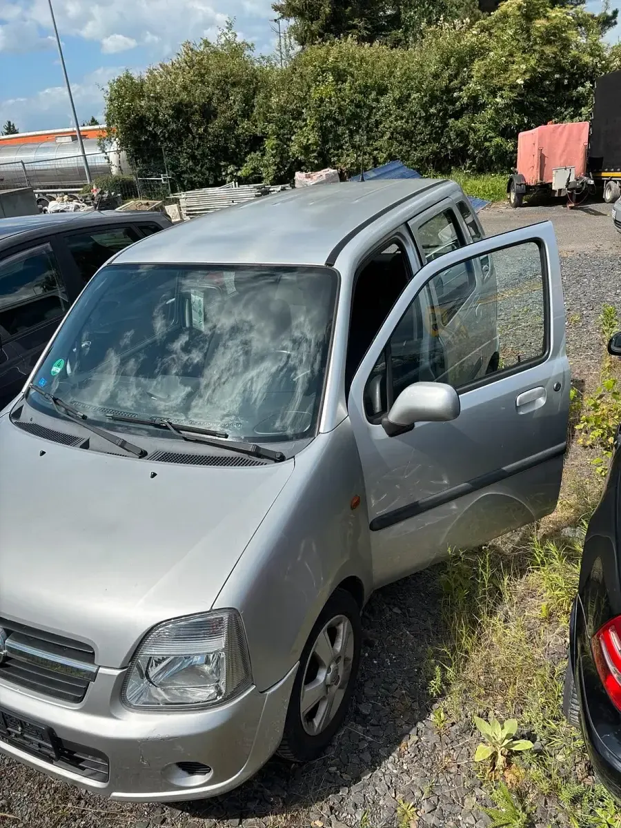 Gebraucht Opel Agila 58 PS (42 kW) 2004 Grau Van / Kleinbus