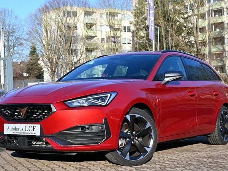 Gebraucht Cupra Leon 150 PS (110 kW) 2023 Rot Limousine