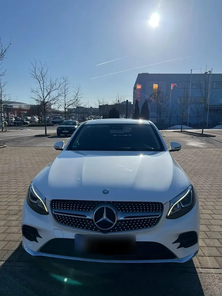 Gebraucht Mercedes E250 AMG line 204 PS (150 kW) 2016 Weiß Coupé