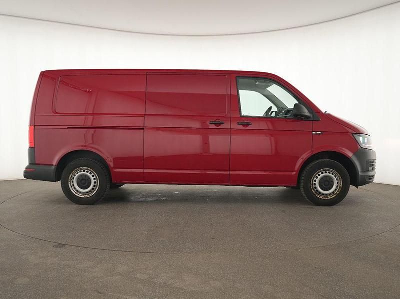Second-hand VW Transporter 102 CP (75 kW) 2019 Roșu Van