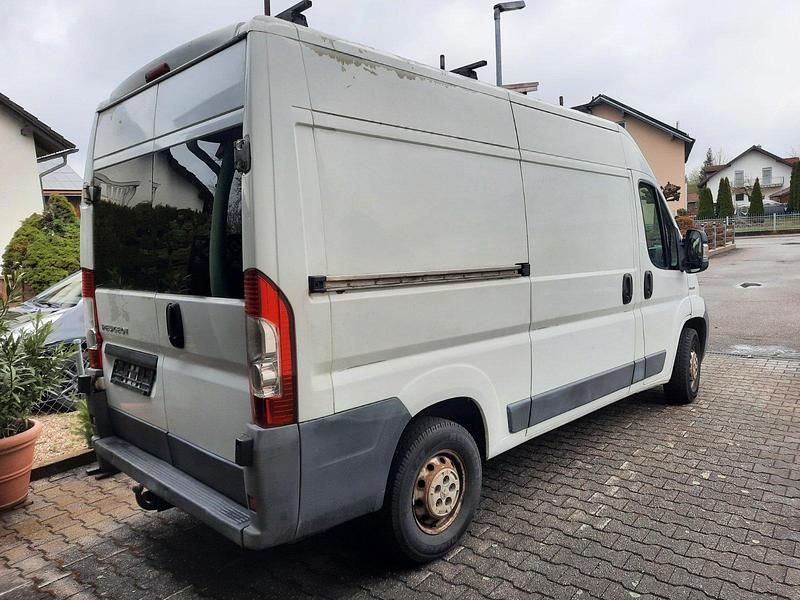Gebraucht Peugeot Boxer 160 PS (117 kW) 2008 Weiß Van