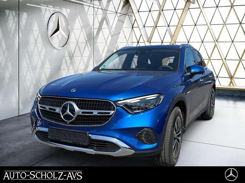 Metalliclack spektralblau Gebraucht 2025 Mercedes GLC200 Avantgarde SUV | 57.540 € (Teuer) - Bild 1/4