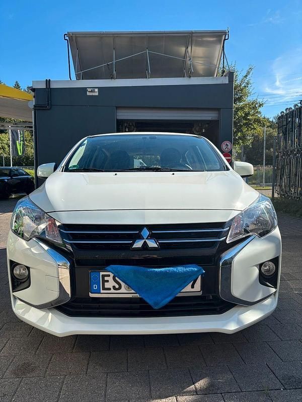 Weiß Gebraucht 2023 Mitsubishi Space Star Select Kleinwagen | 11.790 € (Fairer Preis) - Bild 1/4
