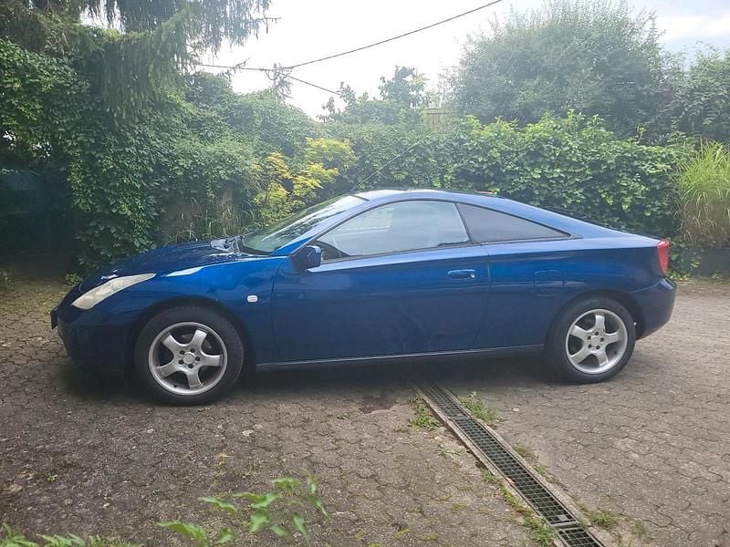 Gebraucht Toyota Celica 143 PS (105 kW) 2000 Blau Coupé