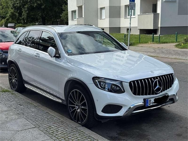 Gebraucht 2015 Mercedes GLC220 AMG line SUV | 18.999 € (Fairer Preis) - Bild 1/4