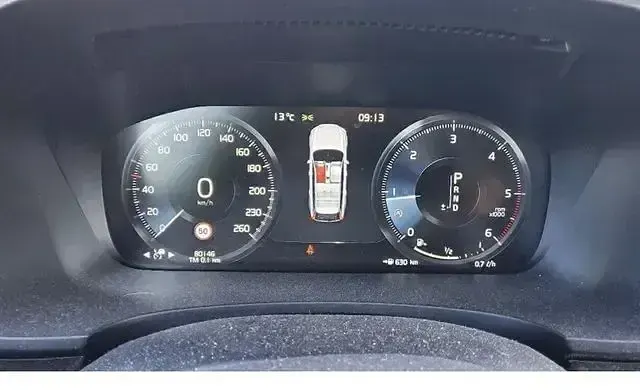Second-hand Volvo V90 Momentum 190 CP (139 kW) 2019 Maro Break