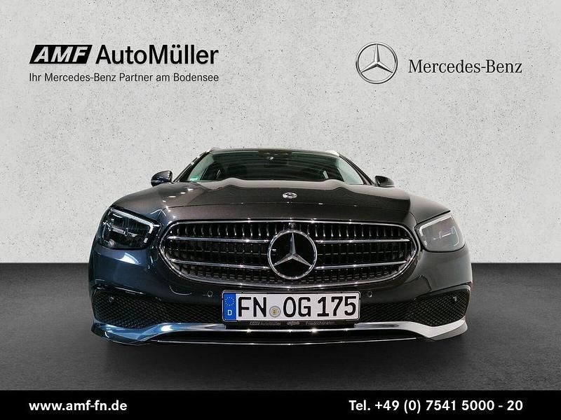 Gebraucht Mercedes E220 Avantgarde 200 PS (147 kW) 2023 Graphitgrau Kombi