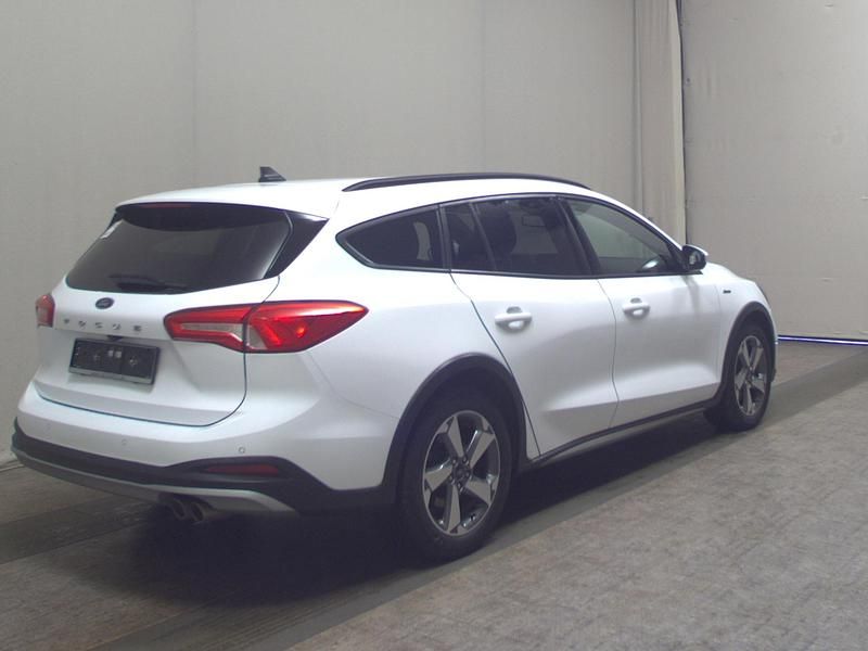 Gebraucht Ford Focus Active 150 PS (110 kW) 2021 Frost weiss Kombi