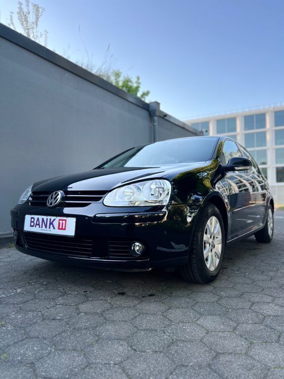 Schwarz Gebraucht 2007 VW Golf V Comfortline Limousine | 6.550 € (Etwas zu teuer) - Bild 1/4