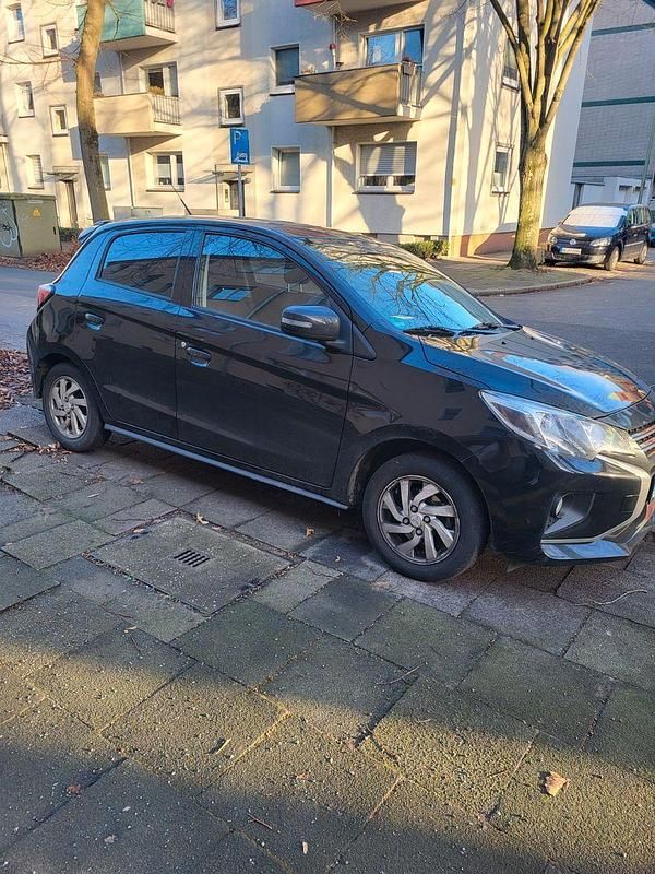 Schwarz Gebraucht 2021 Mitsubishi Space Star Kleinwagen | 8.500 € (Guter Preis) - Bild 1/1