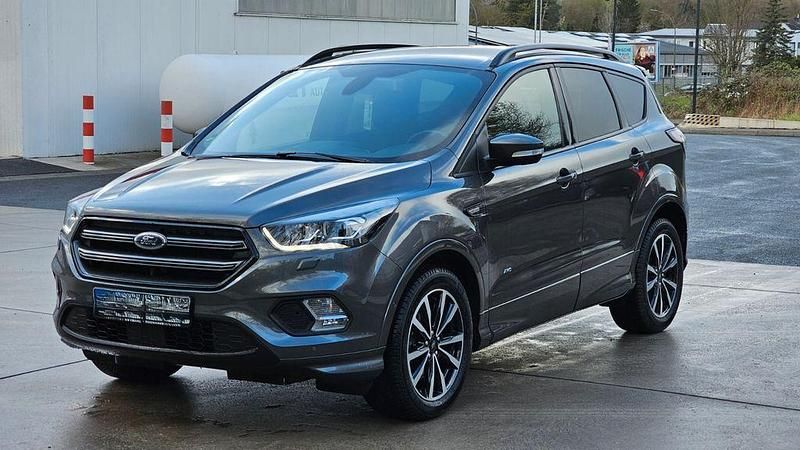 Gebraucht Ford Kuga ST-Line 179 PS (131 kW) 2018 Grau SUV