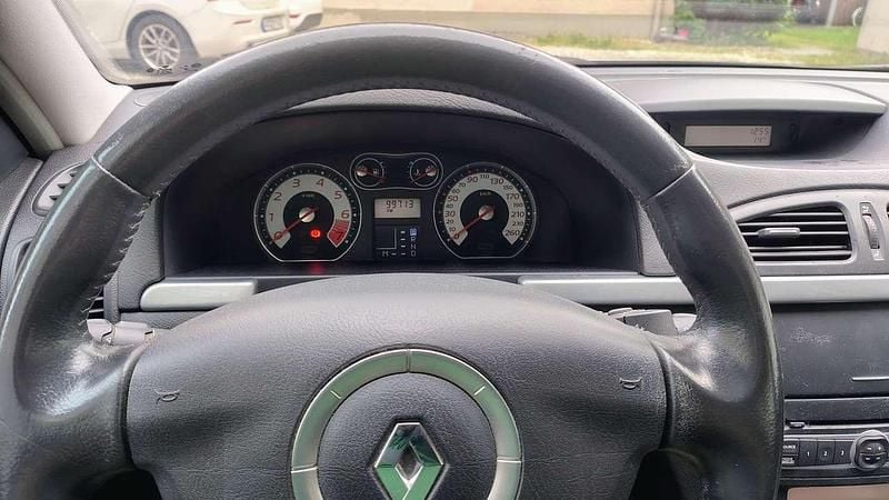 Blau Gebraucht 2006 Renault Laguna II Dynamique Limousine | 3.400 € (Fairer Preis) - Bild 1/4