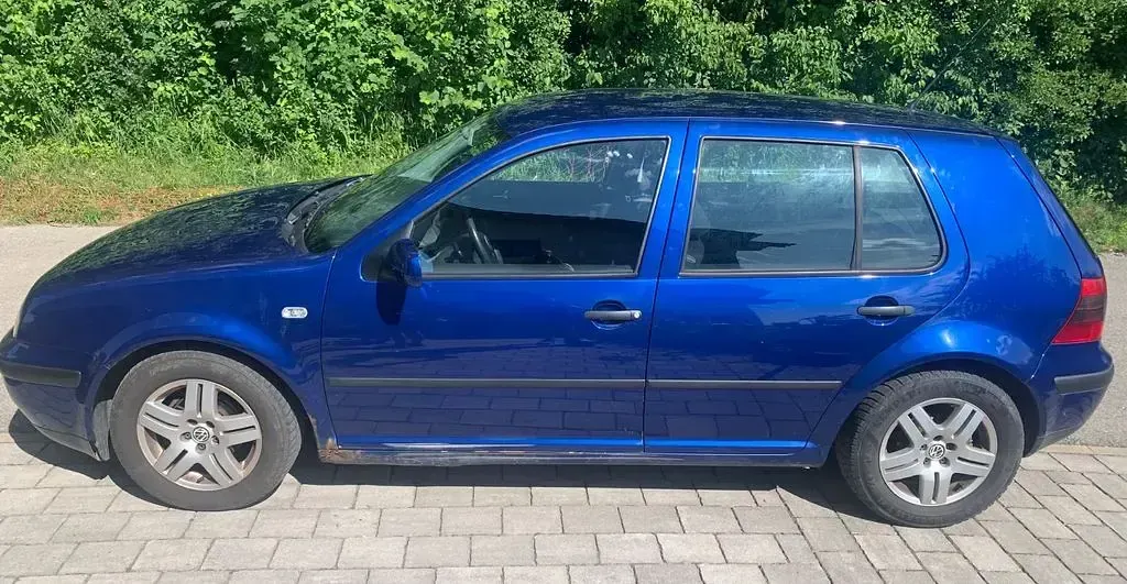 Gebraucht VW Golf IV Edition 105 PS (77 kW) 2001 Blau Limousine