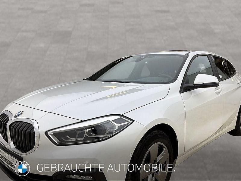Weiß Gebraucht 2022 BMW 118 Advantage Kleinwagen | 24.201 € (Fairer Preis) - Bild 1/4