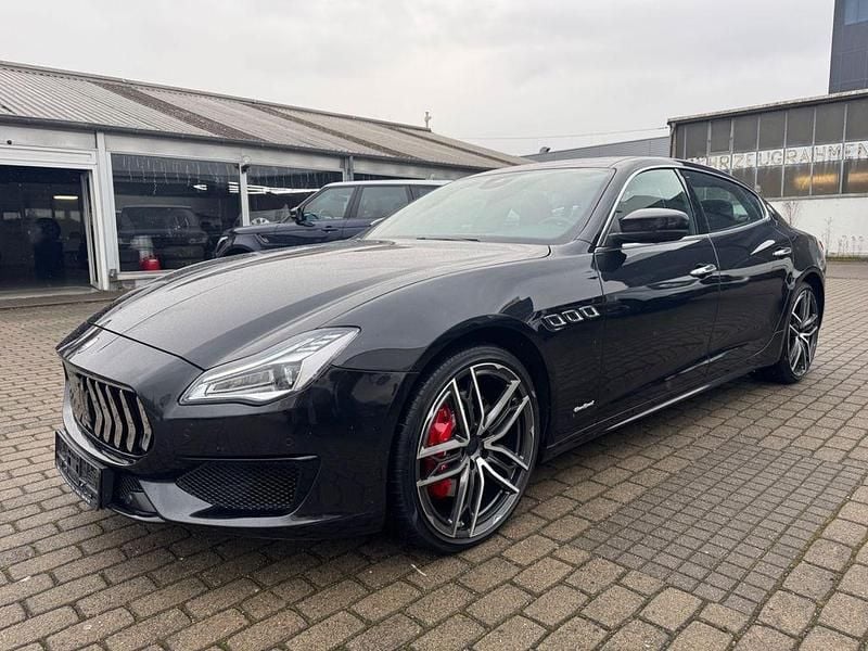 Schwarz Gebraucht 2018 Maserati Quattroporte Limousine | 35.555 € (Guter Preis) - Bild 1/4