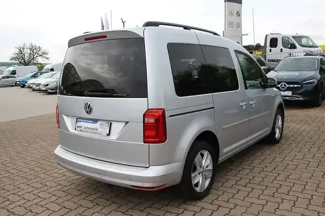 Gebraucht VW Caddy Comfortline 150 PS (110 kW) 2017 Reflexsilber Van / Kleinbus