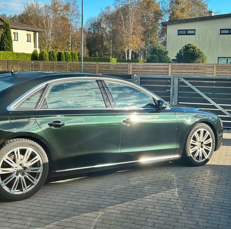 Gebraucht Audi A8L 351 PS (258 kW) 2013 Grün Limousine