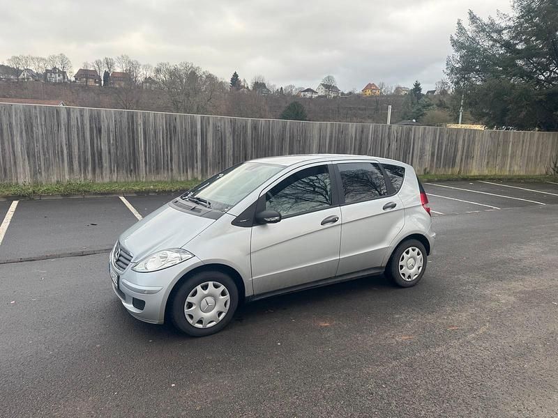 Silber Gebraucht 2004 Mercedes A170 Kleinwagen | 1.500 € (Guter Preis) - Bild 1/4