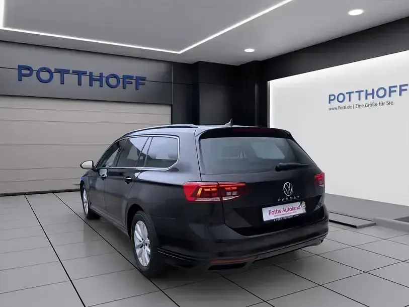 Gebraucht VW Passat Business 150 PS (110 kW) 2021 Deep black perleffekt Kombi